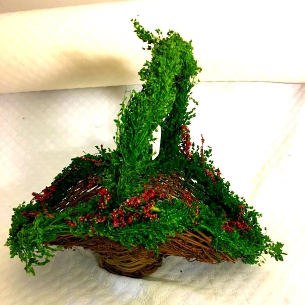 RAZ Imports Christmas Mistletoe Basket